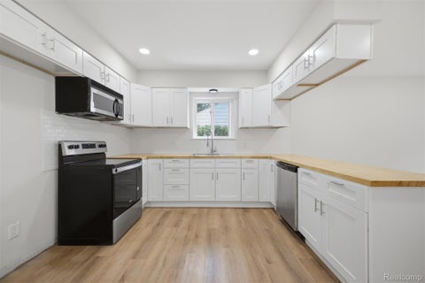 Tiny photo for 6326 Lathers Street, Garden City, MI 48135 (MLS # 20261083060)