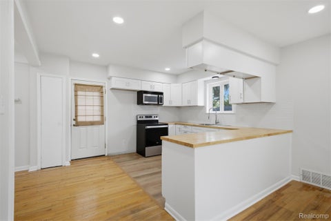 Tiny photo for 6326 Lathers Street, Garden City, MI 48135 (MLS # 20261083060)
