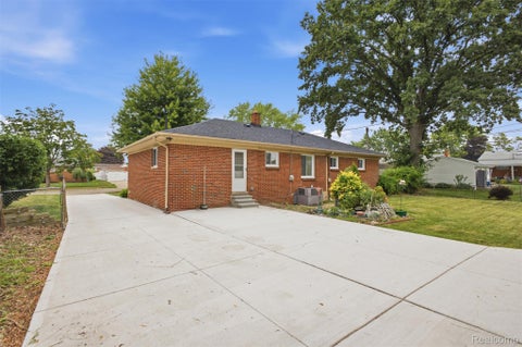 Tiny photo for 6326 Lathers Street, Garden City, MI 48135 (MLS # 20261083060)