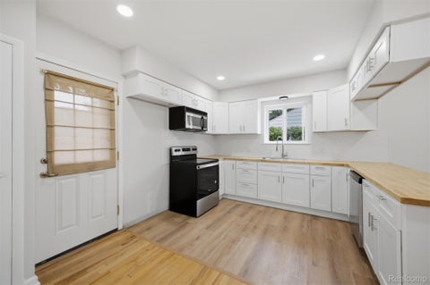 Tiny photo for 6326 Lathers Street, Garden City, MI 48135 (MLS # 20261083060)