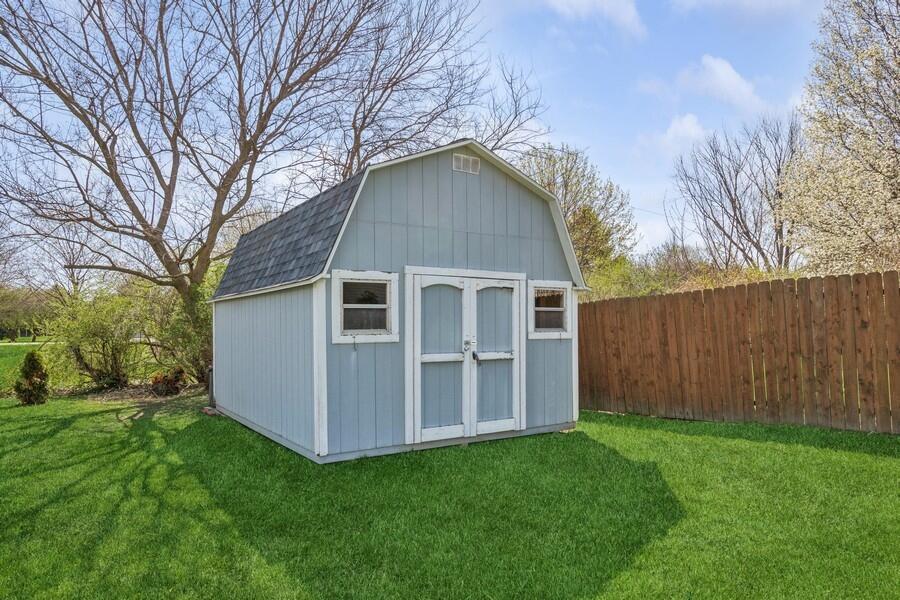 3833 Green Acre Drive