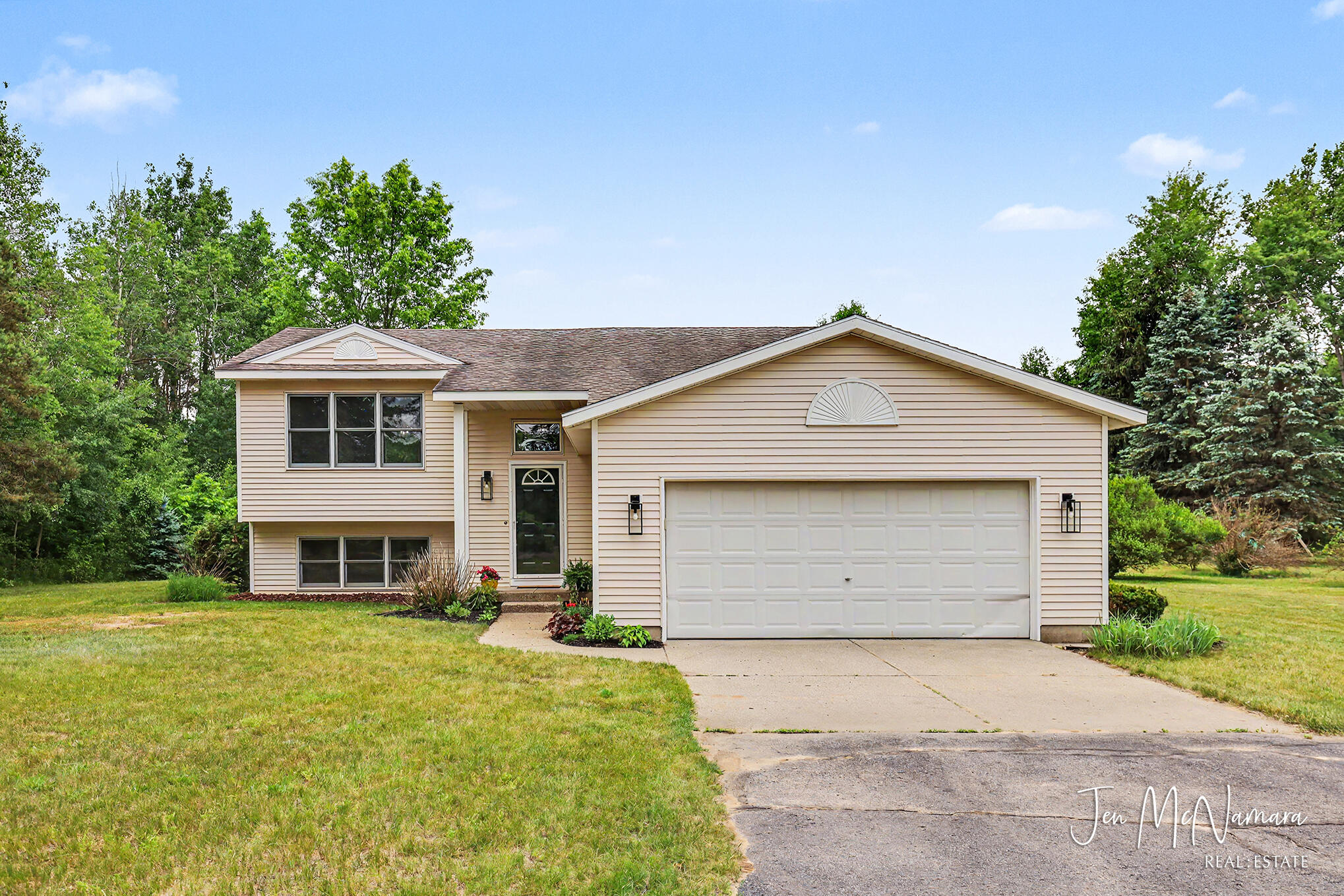 4050 Rector Street NE