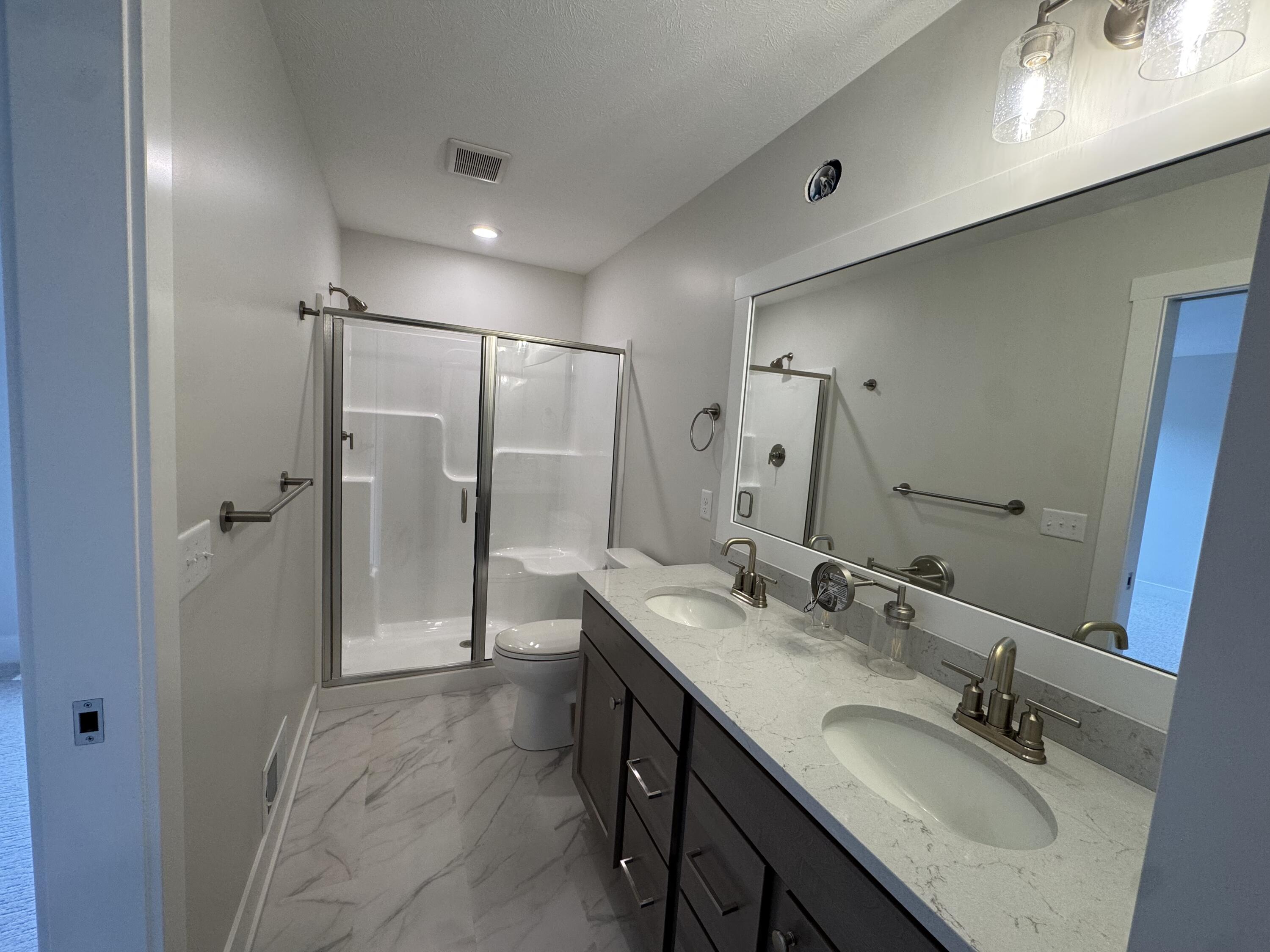 1573 N Village Circle