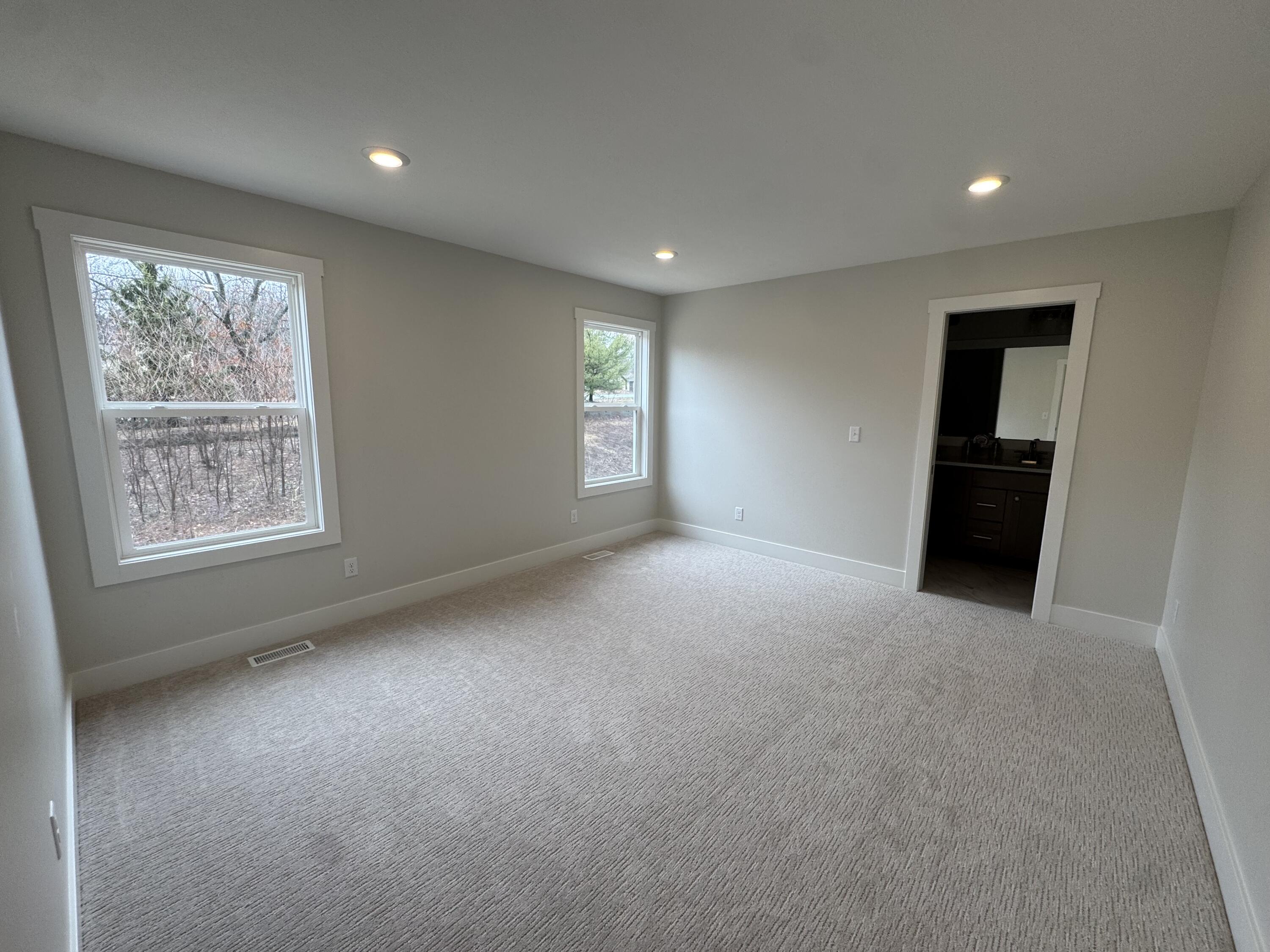 1573 N Village Circle