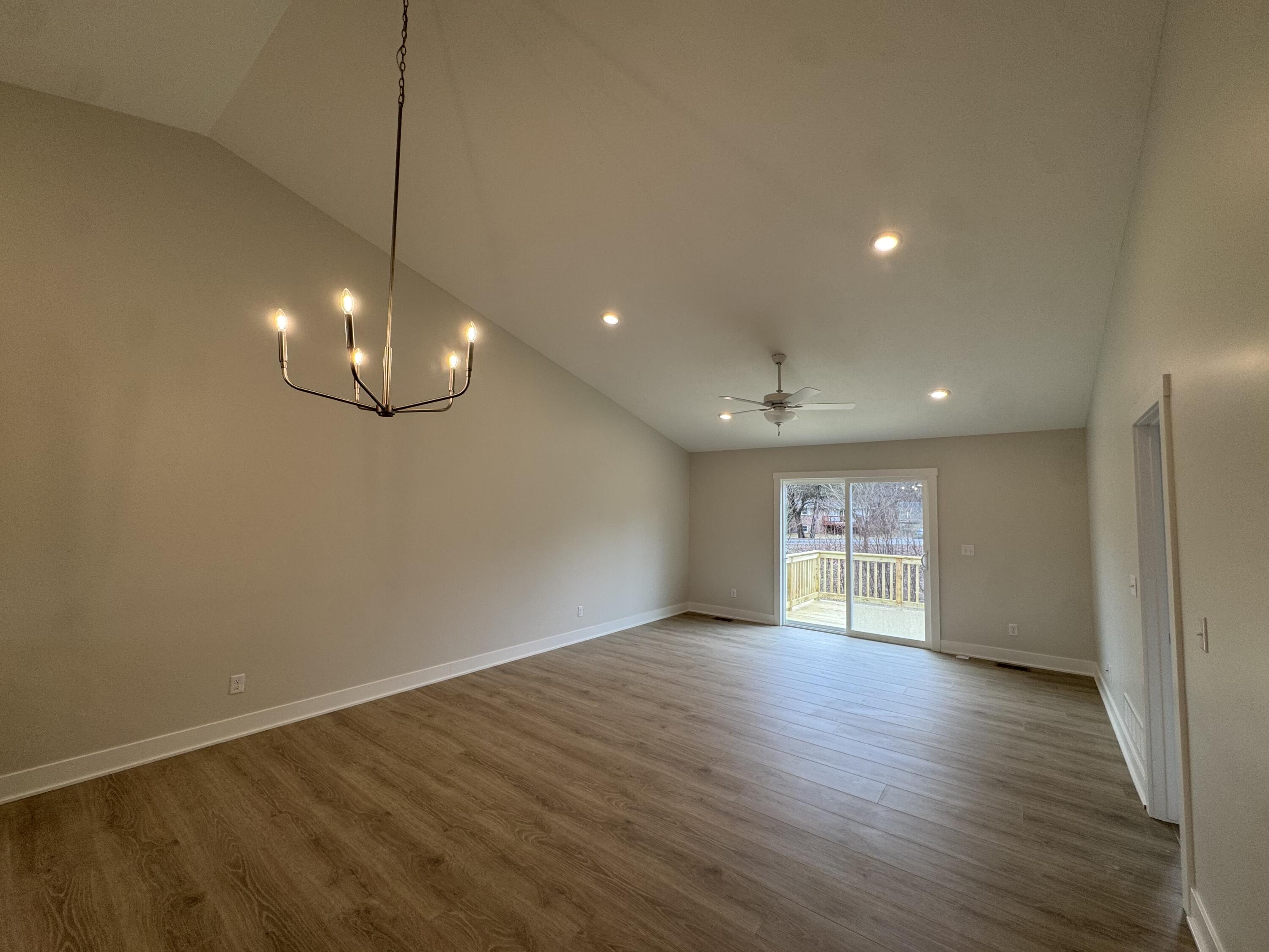 1573 N Village Circle