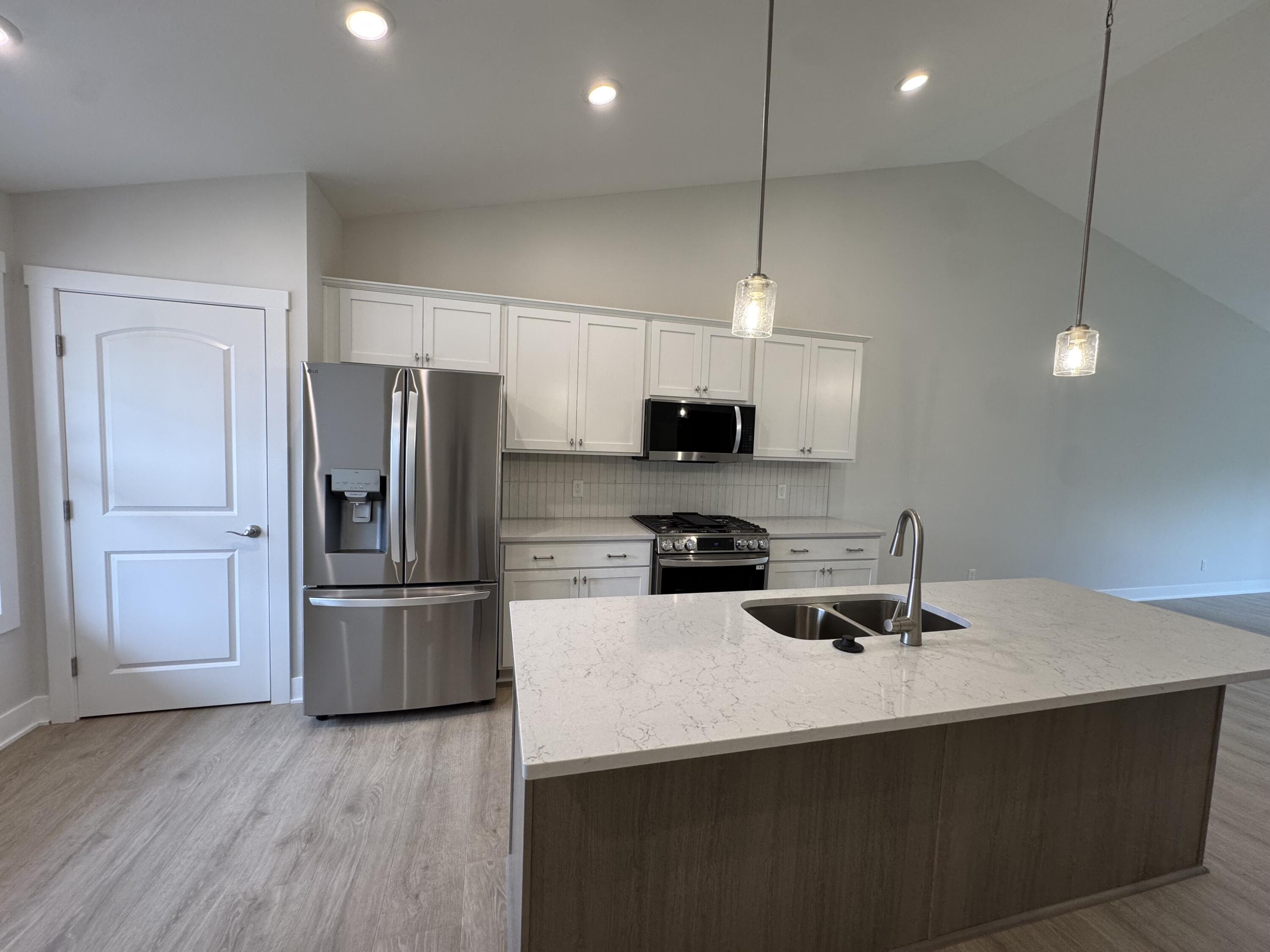 1573 N Village Circle