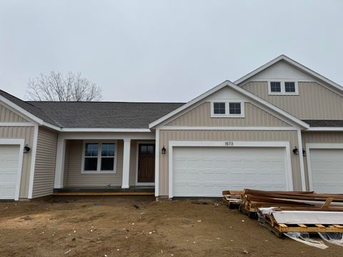 1573 N Village Circle Oshtemo Charter Township MI 49009