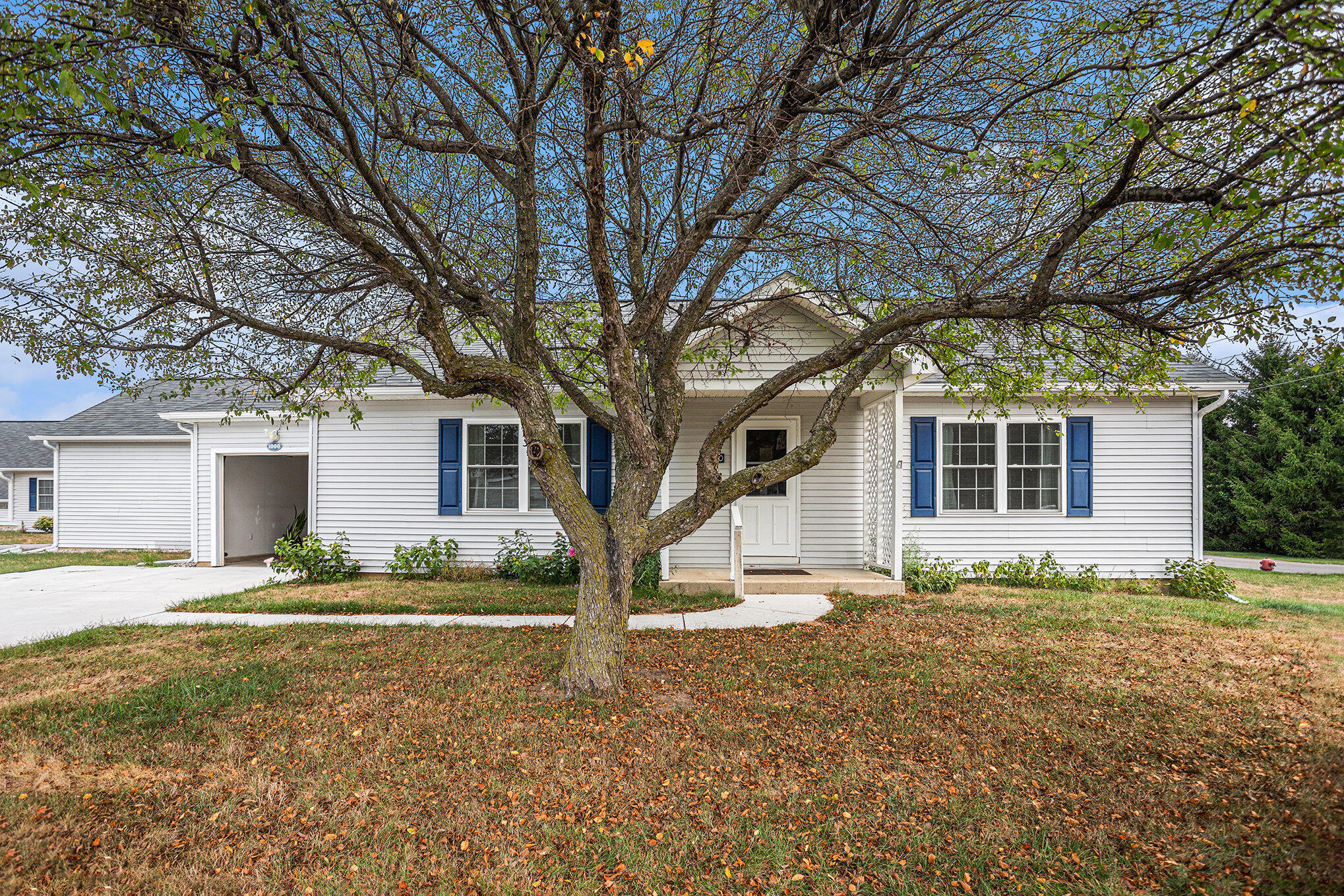 1000 W Villas Drive