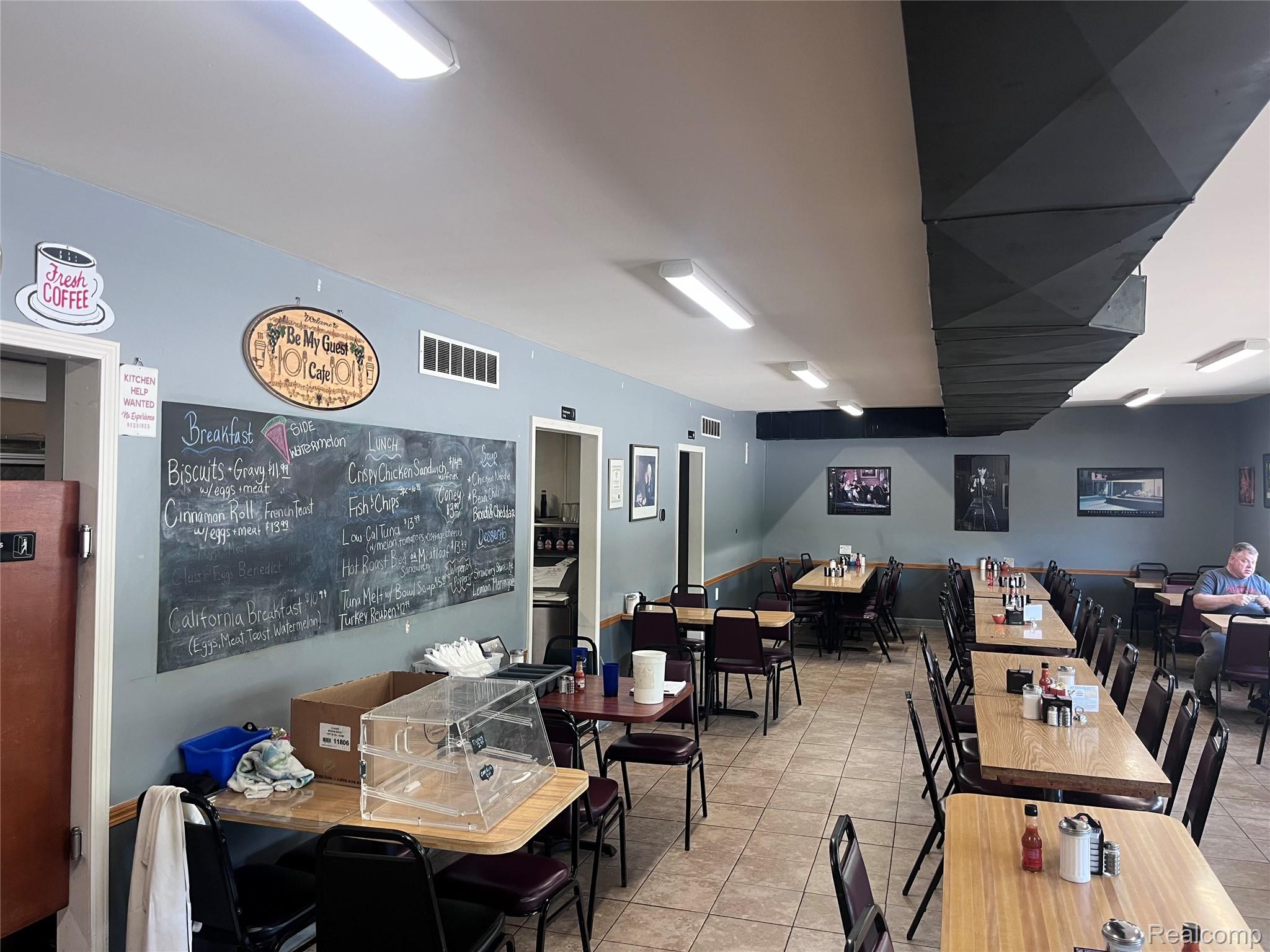 10691 W Grand River Road