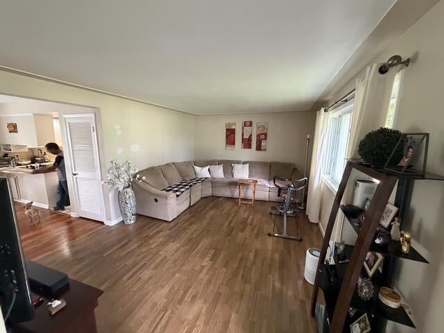211 Leland Place