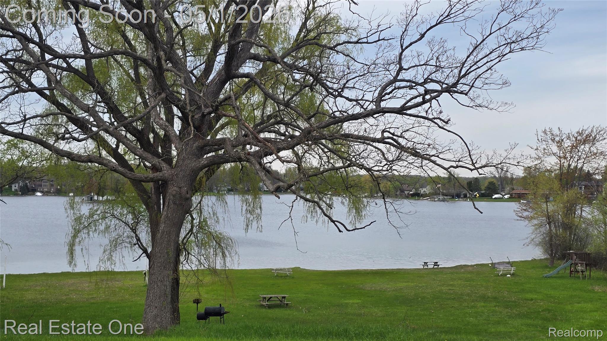 3148 Woodlawn Street