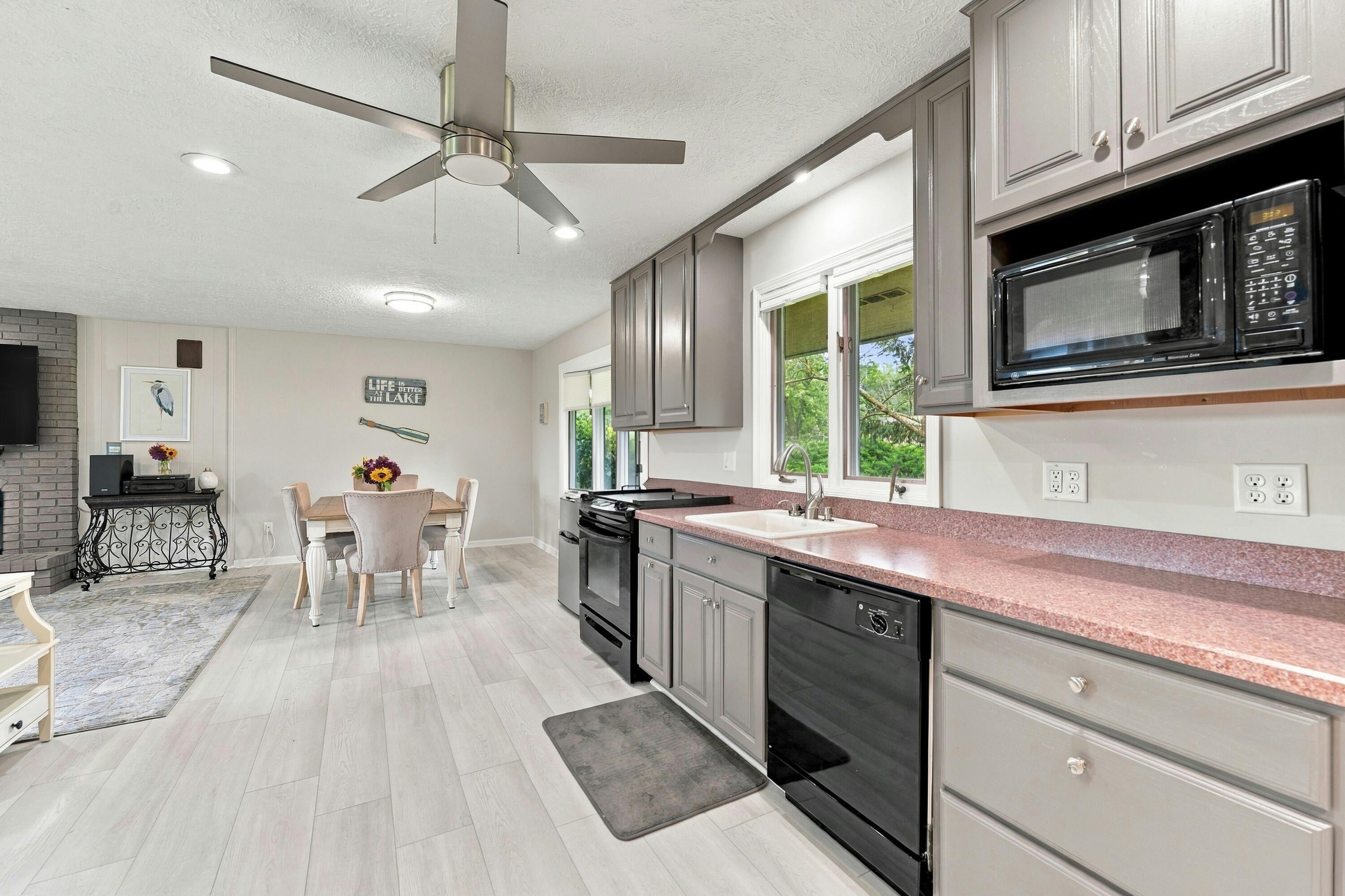 10226 Tomkinson Drive