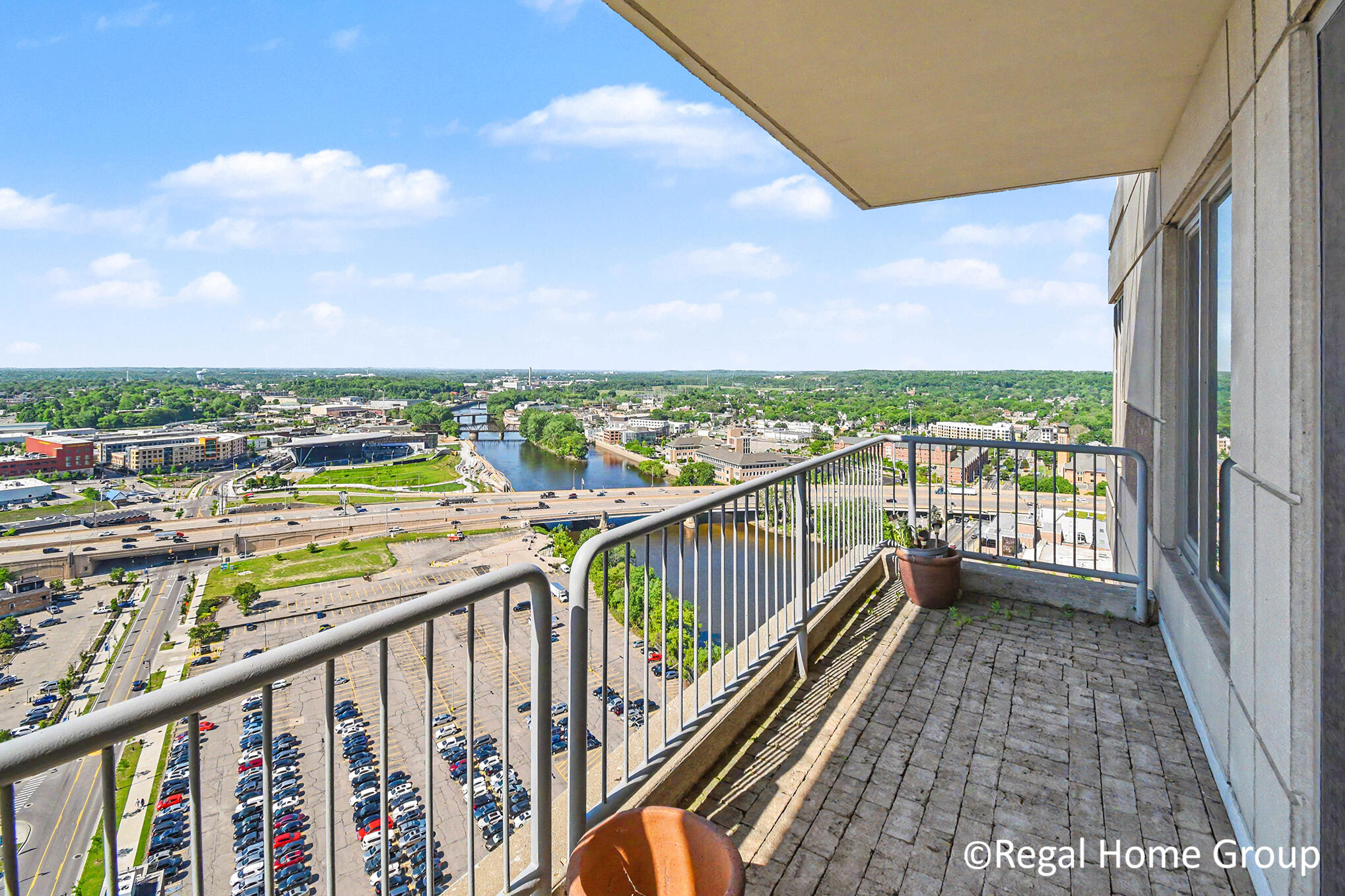 28 Campau Circle NW 2803