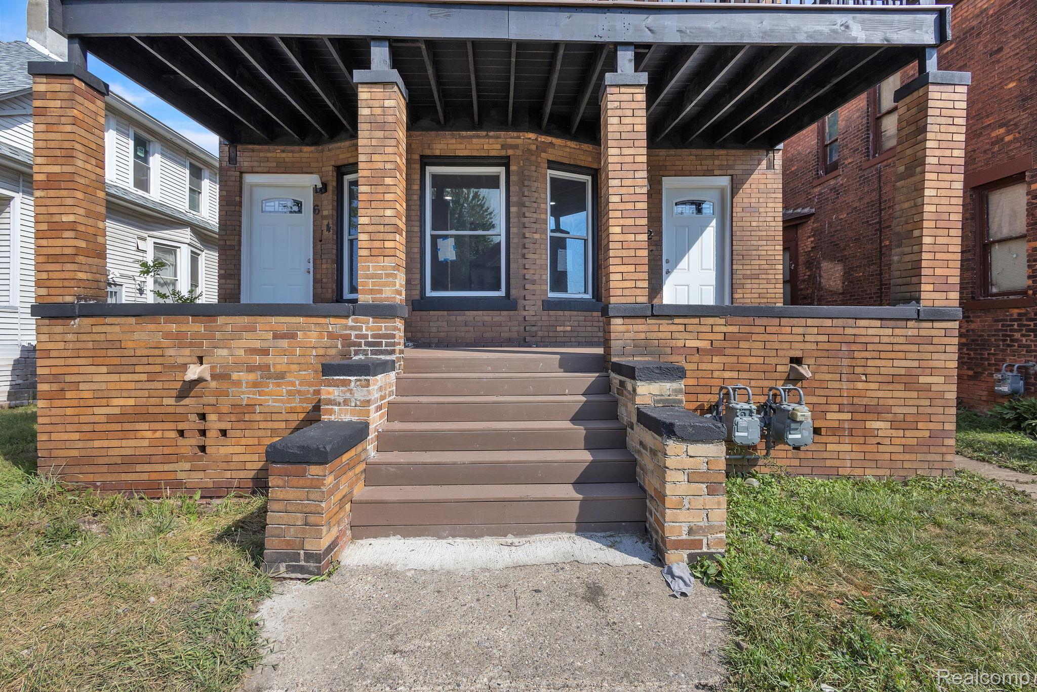 632 Clairmount Street