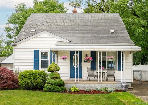 625 Whitcomb Avenue Royal Oak City MI 48073