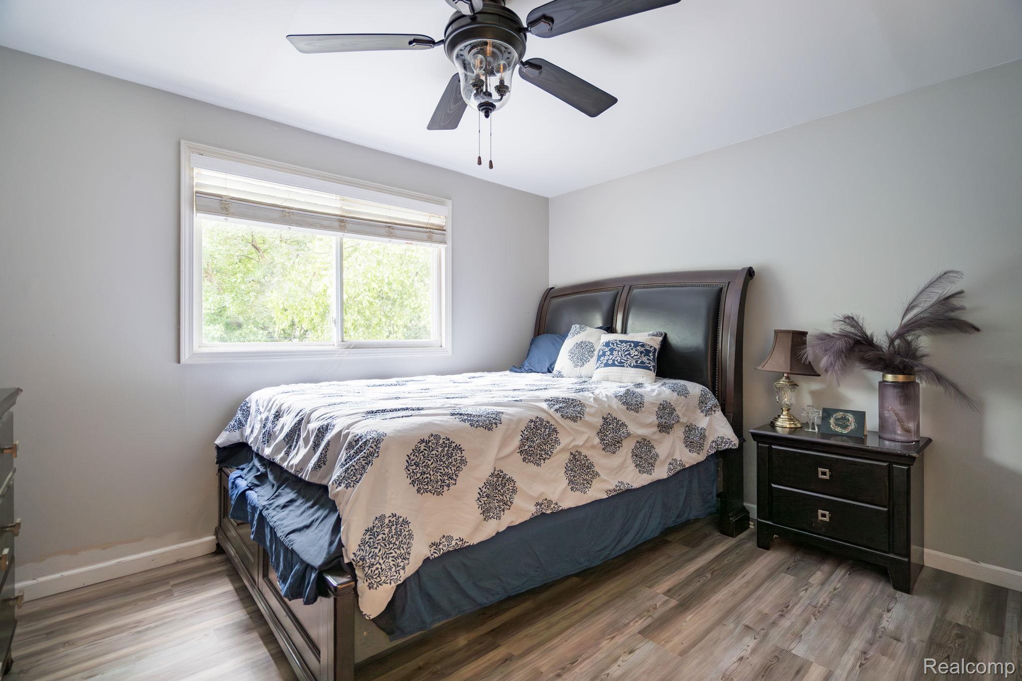 Royal Oak City, Michigan 48073, United States, 4 Bedrooms Bedrooms, ,2 BathroomsBathrooms,Residential,Active,156581