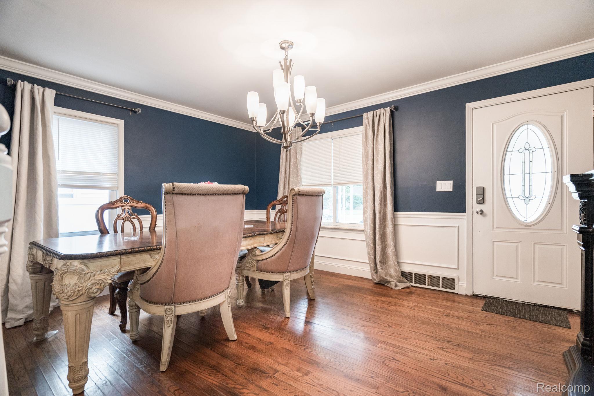 Royal Oak City, Michigan 48073, United States, 4 Bedrooms Bedrooms, ,2 BathroomsBathrooms,Residential,Active,156581