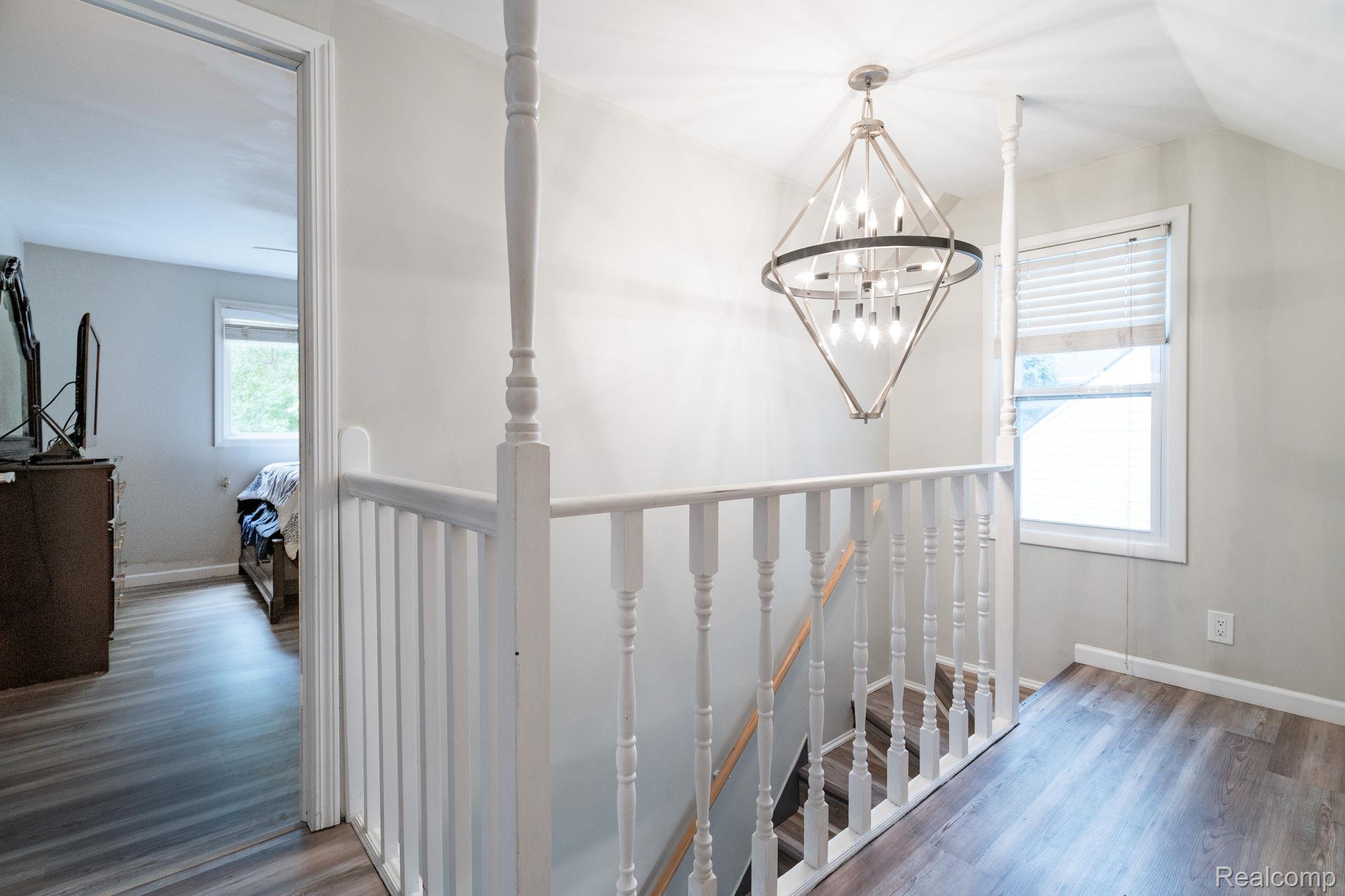 Royal Oak City, Michigan 48073, United States, 4 Bedrooms Bedrooms, ,2 BathroomsBathrooms,Residential,Active,156581