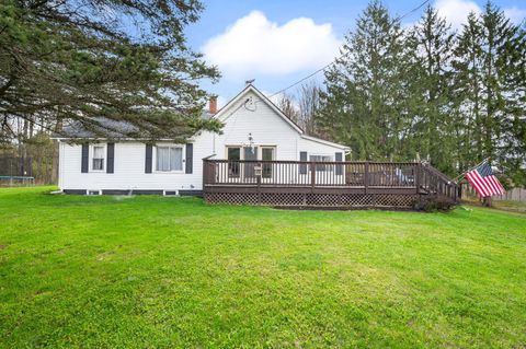 Photo of 16404 12 Mile Road, Rose Lake Township, MI 49655 (MLS # 72026019557)