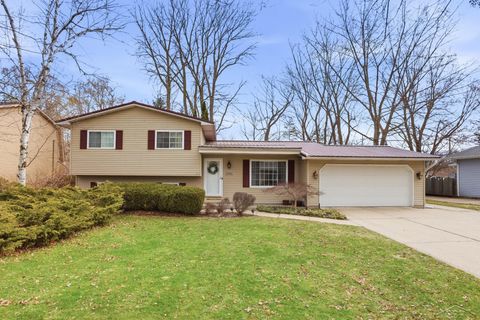 3804 Sweetbrier Terrace Midland City MI 48642