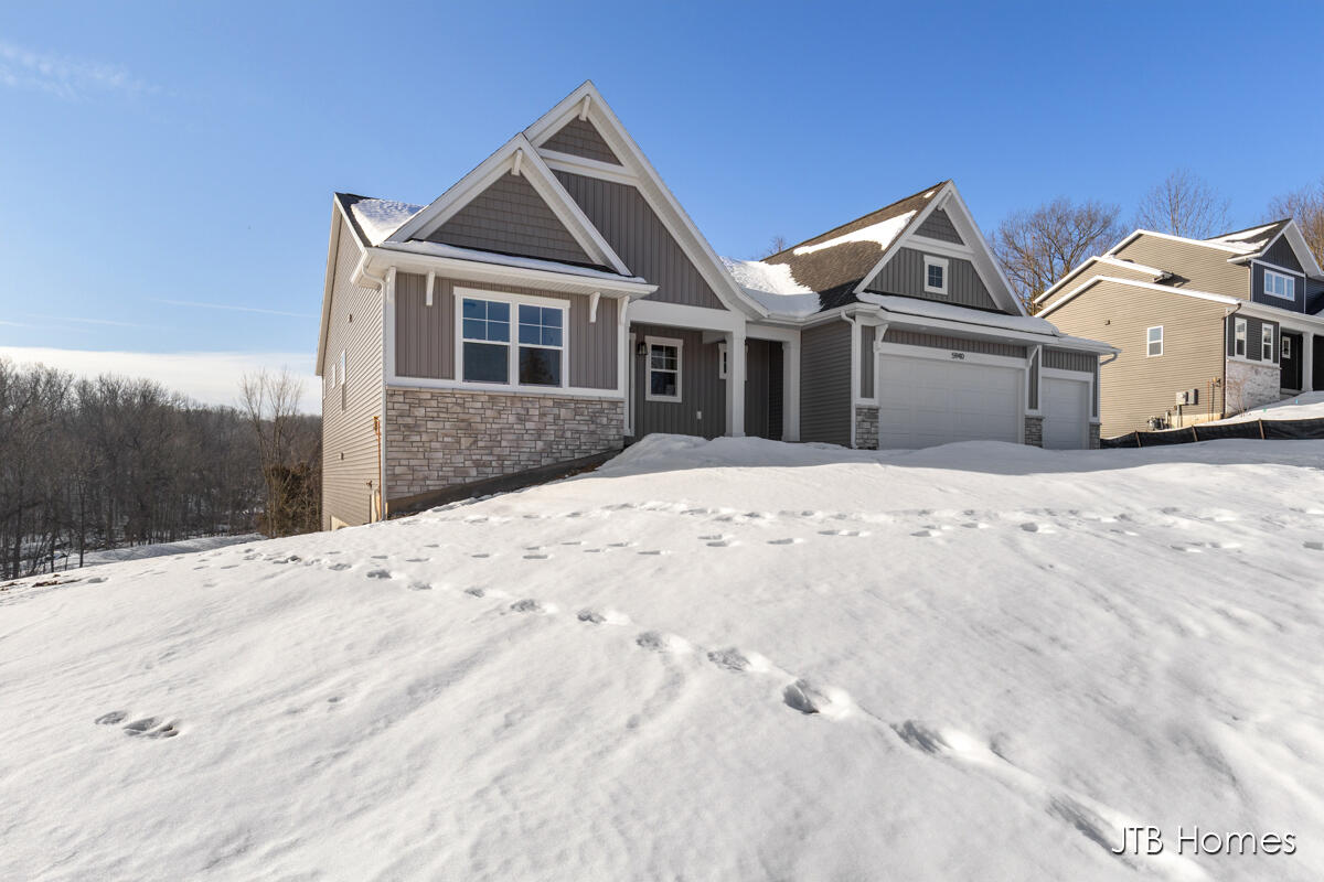 5940 Valley Point Drive SE