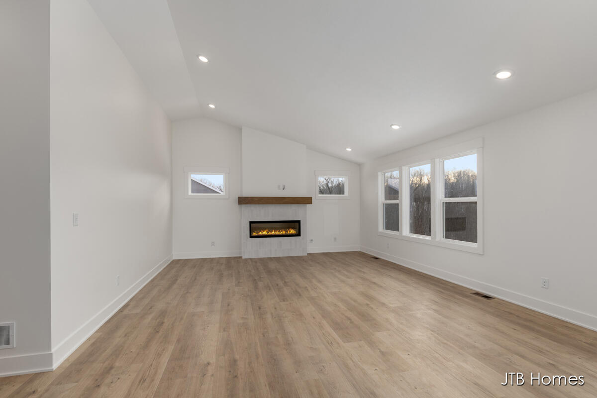 5940 Valley Point Drive SE