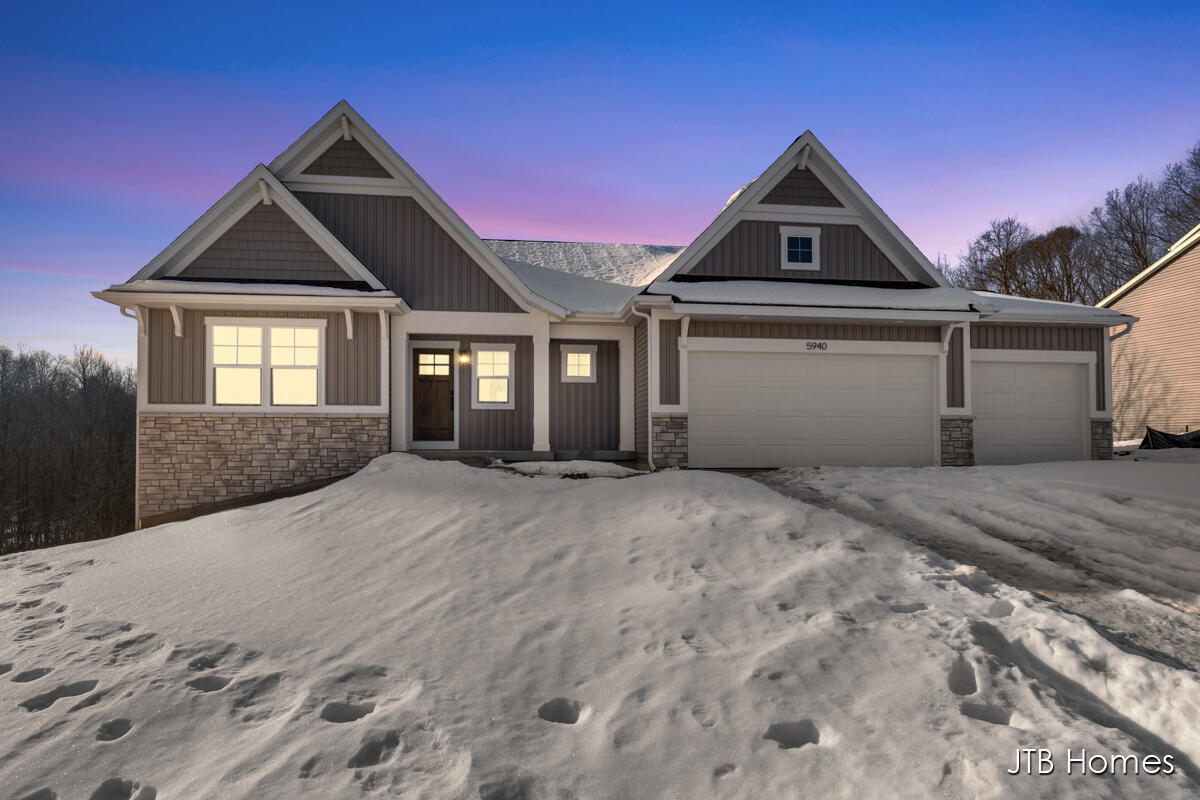 5940 Valley Point Drive SE