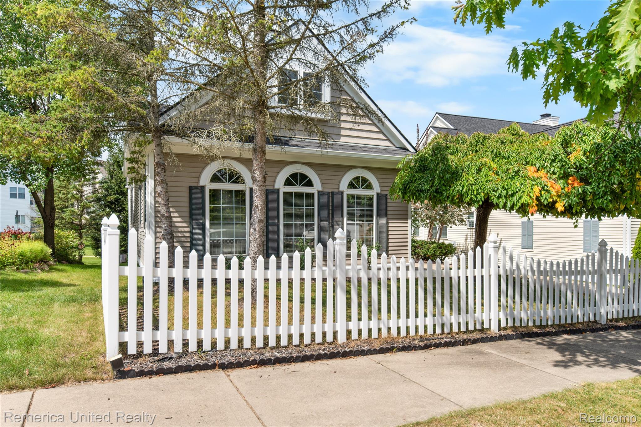 1200 Portsmouth Drive