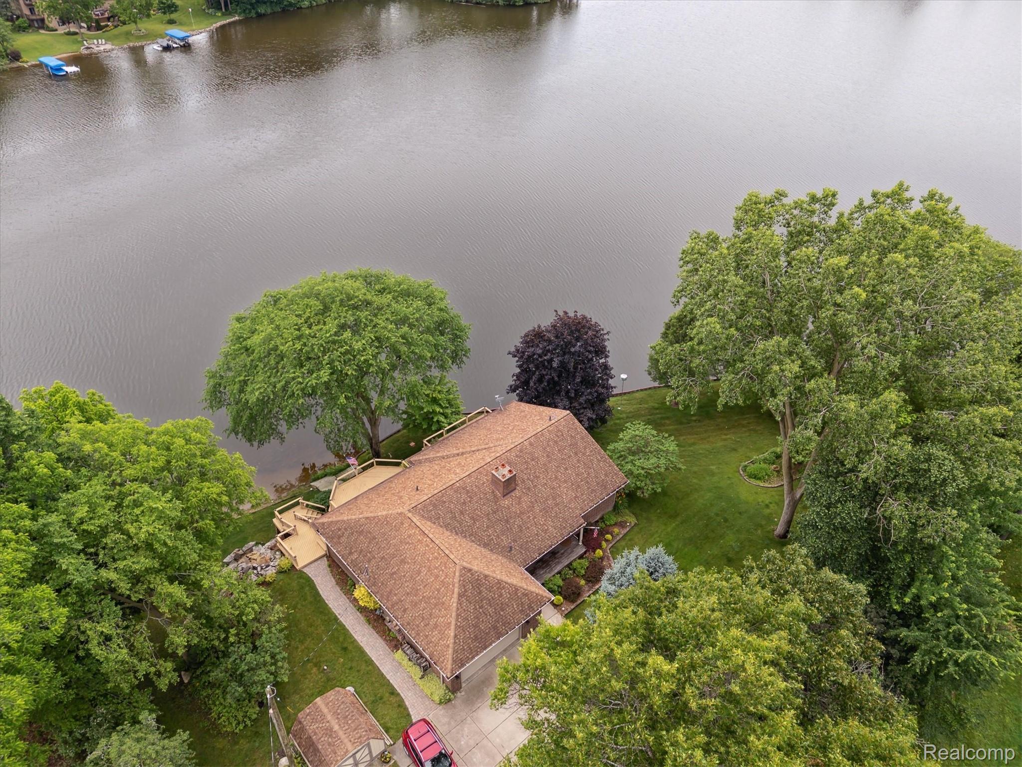 3817 Lake Lapeer Drive