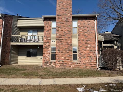 22140 Indian Creek Drive Farmington Hills City MI 48335