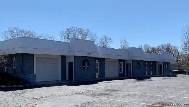 3135 Dixie Highway 103