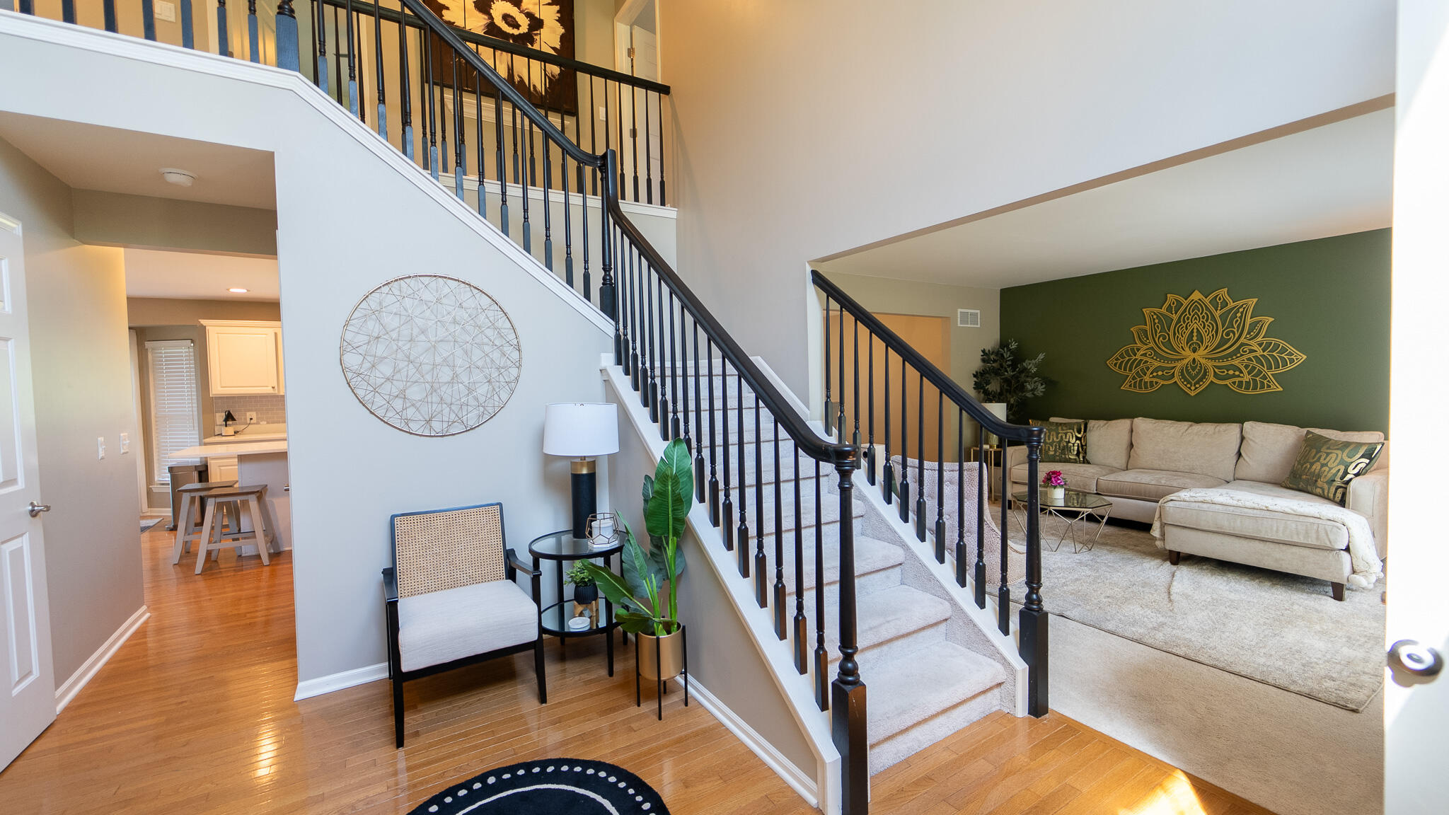 6030 Vineyard Avenue