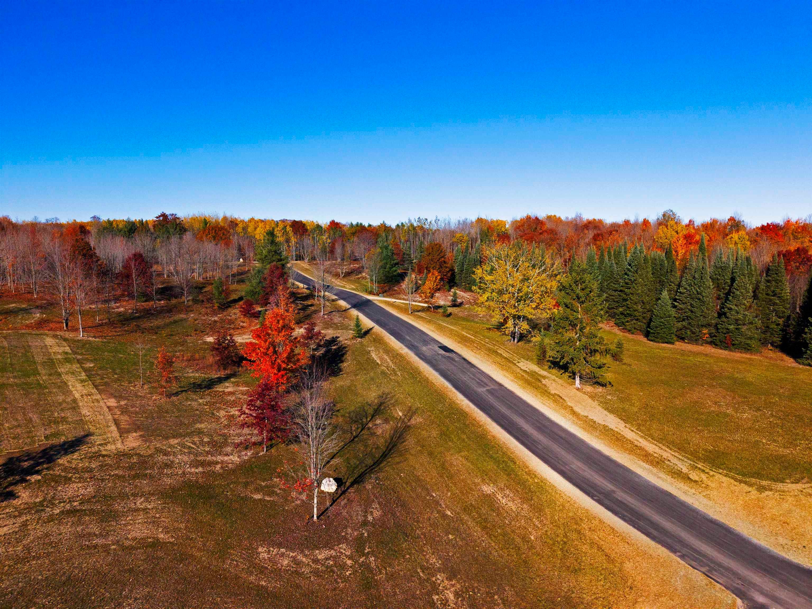 5803 SW Old Oak Trail