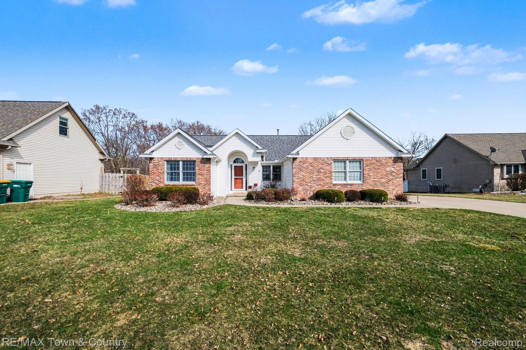 223 Primrose Lane