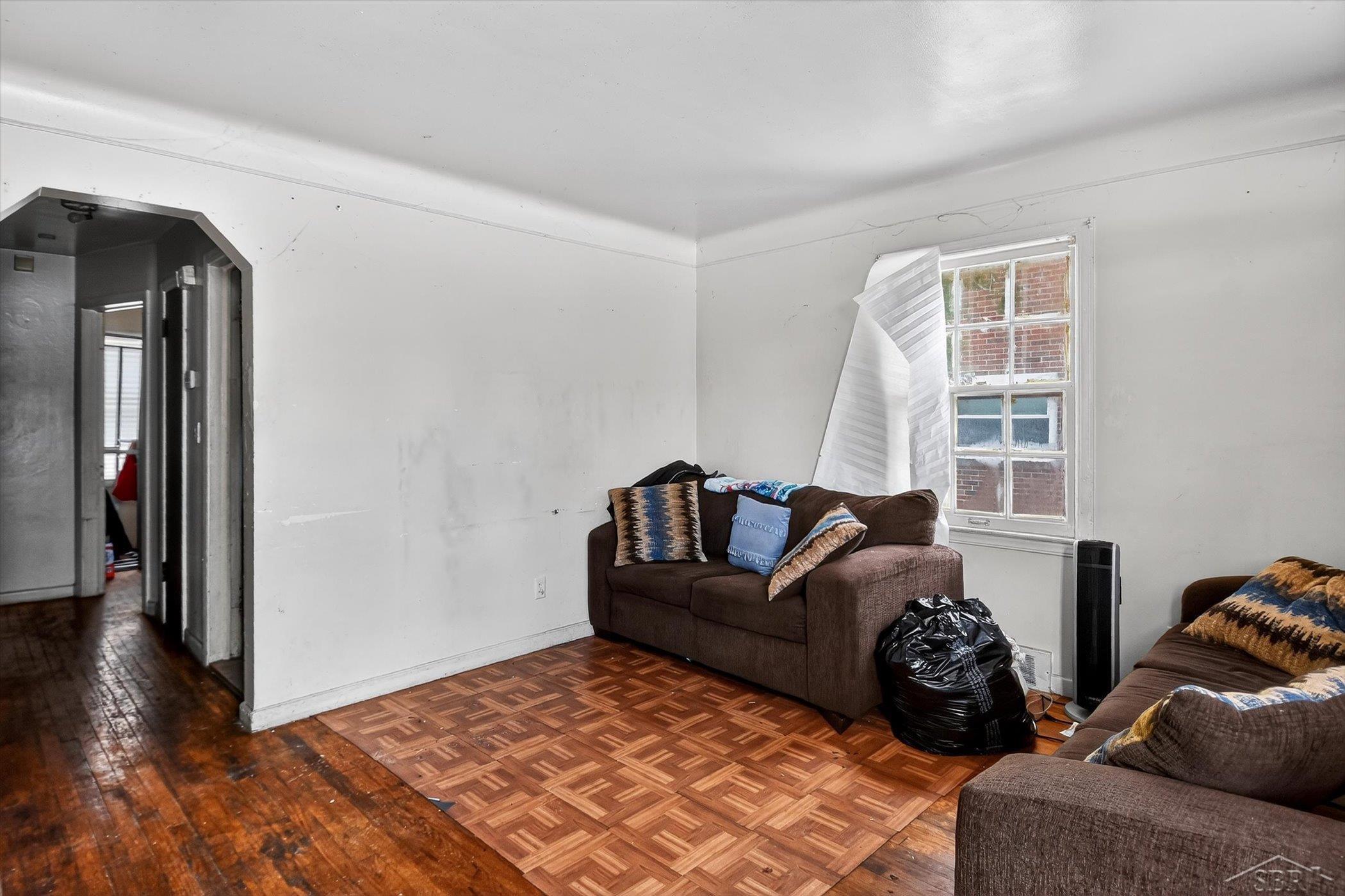 18425 Teppert Street