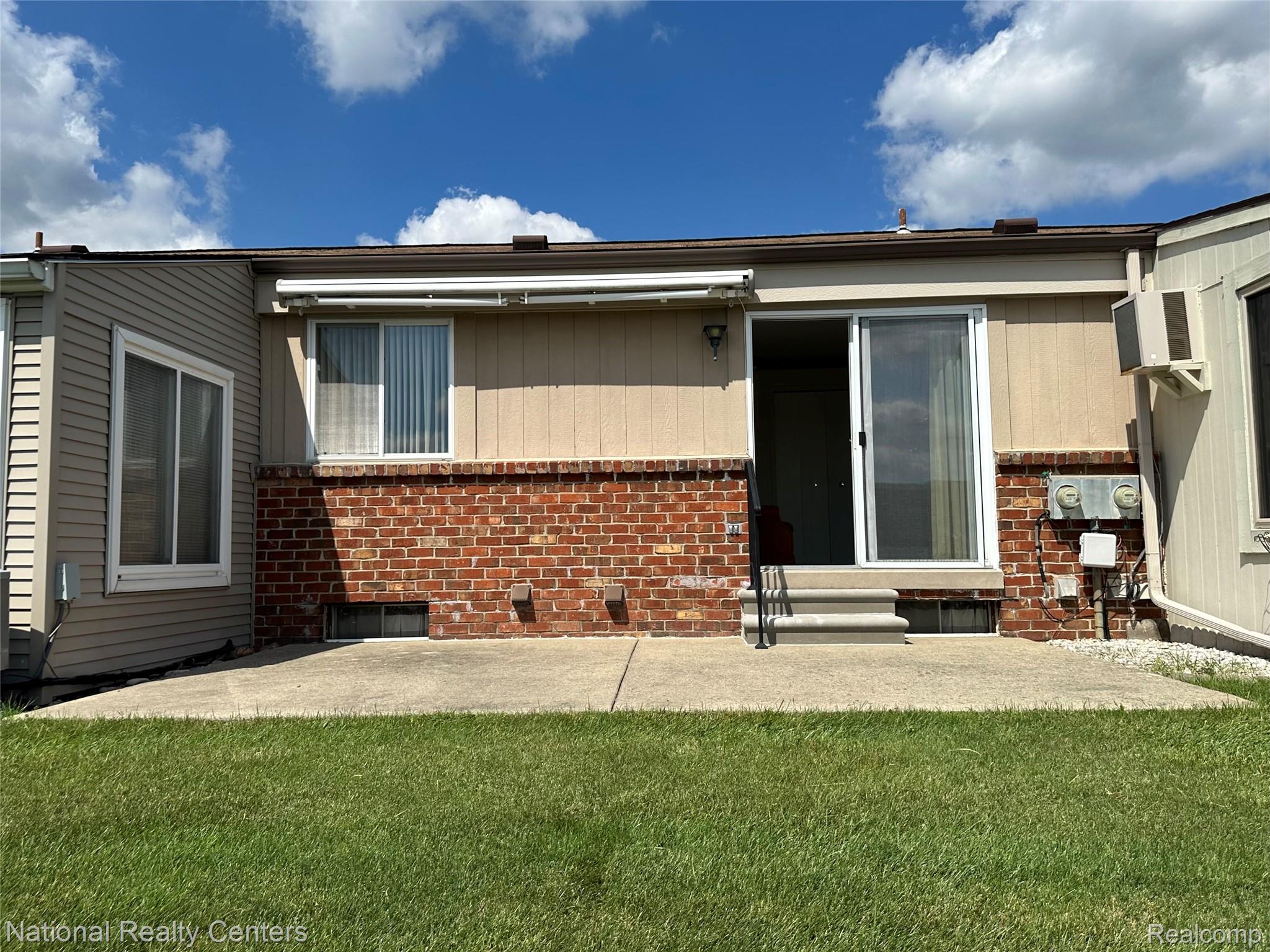 25208 Franklin Terrace 4