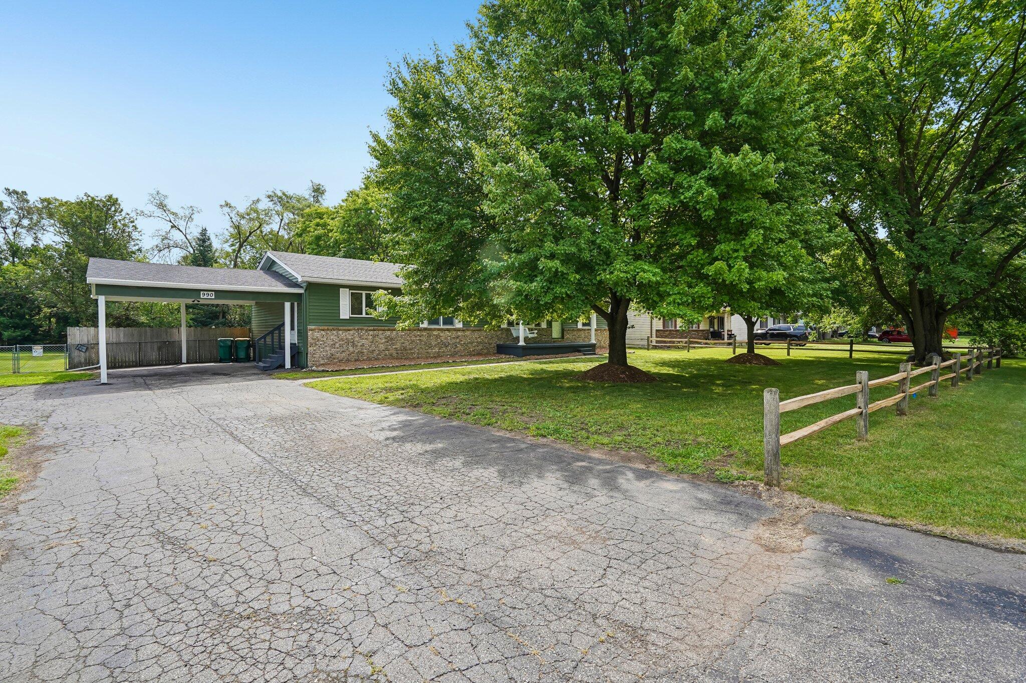990 Centennial Avenue
