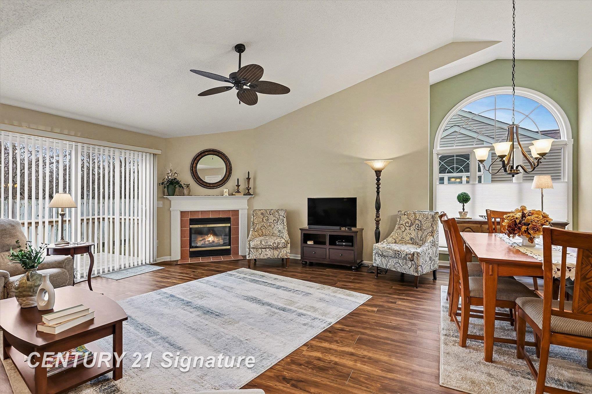 53 W Willow Pond Drive