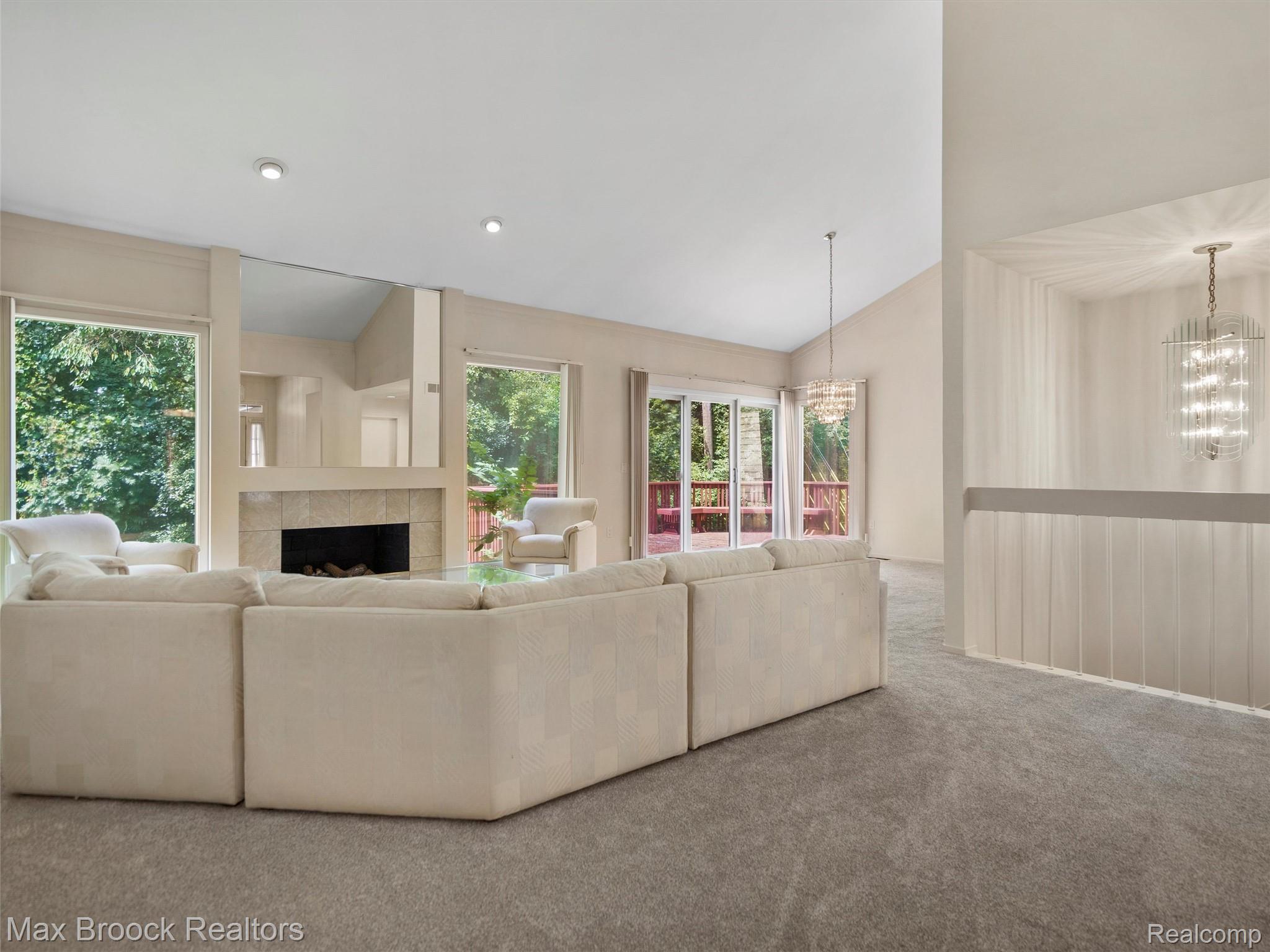 29421 Woodfield Court