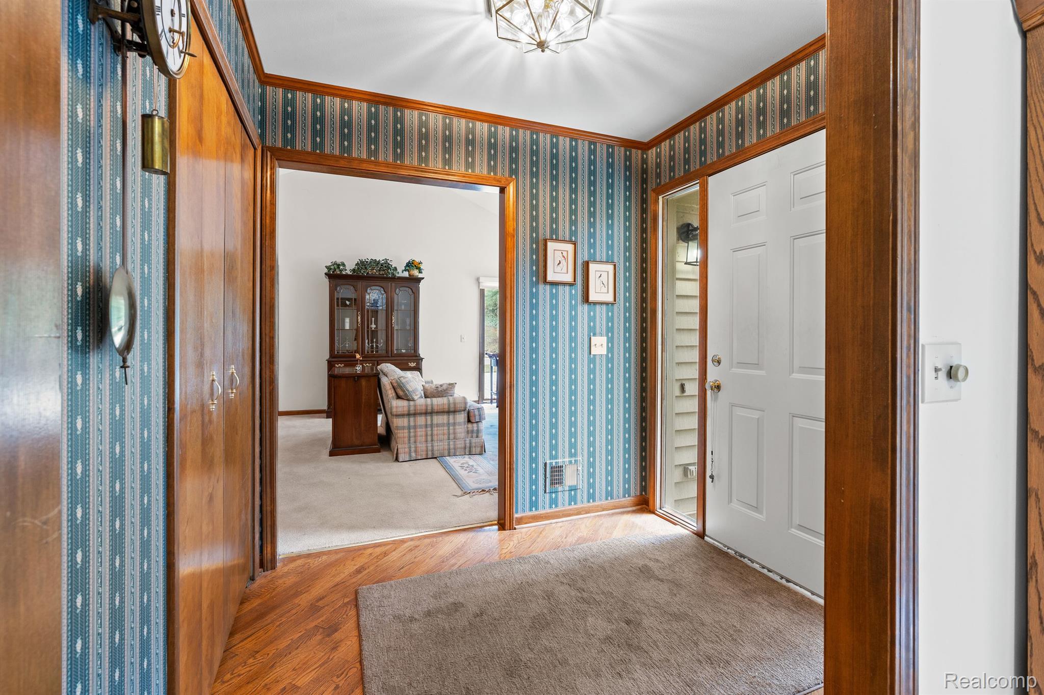 4612 Golf View Drive