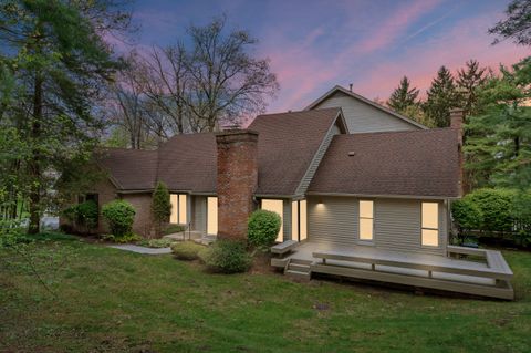 4612 Golf View Drive Genoa Township Livingston MI 48116