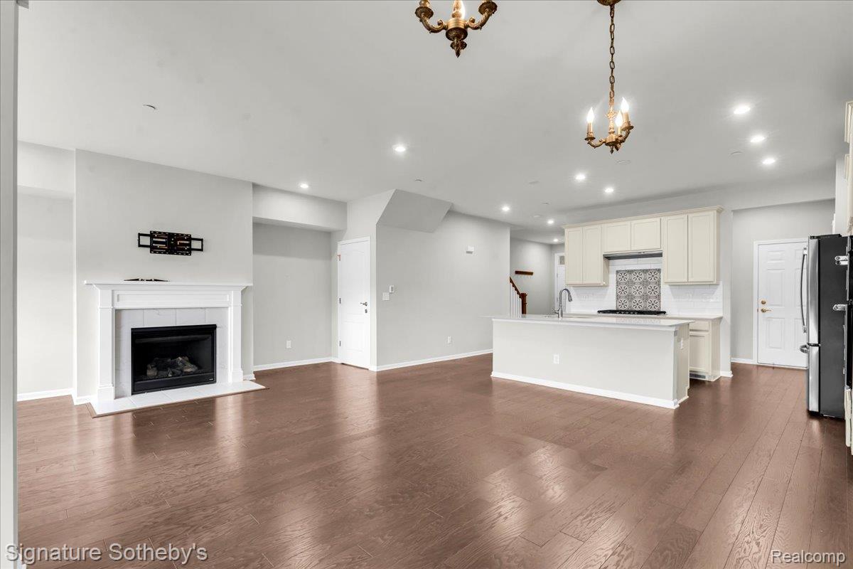 319 Strawberry Drive
