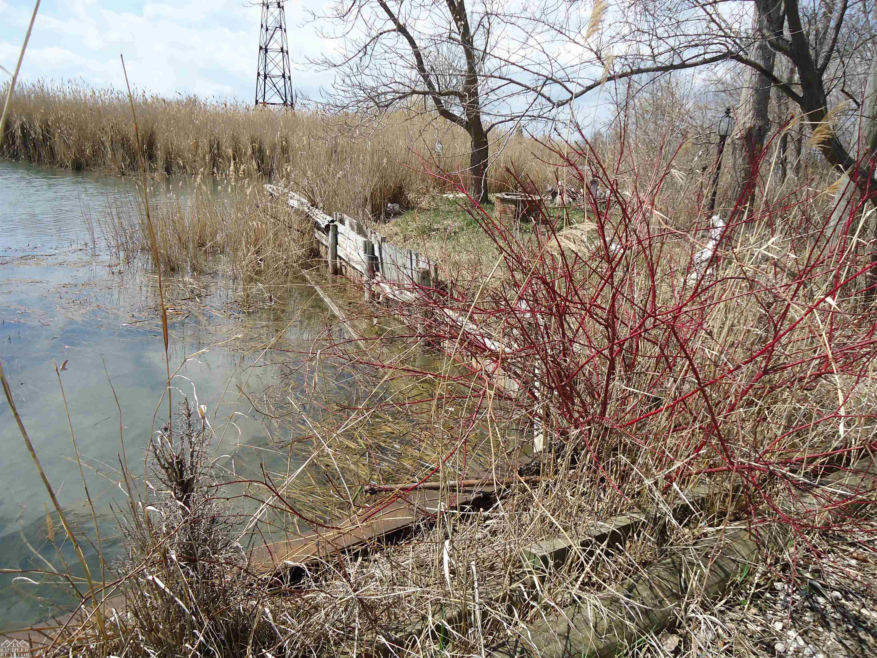 8150 S Channel Drive