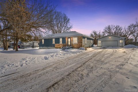 1268 E Dodge Road Thetford Township MI 48458