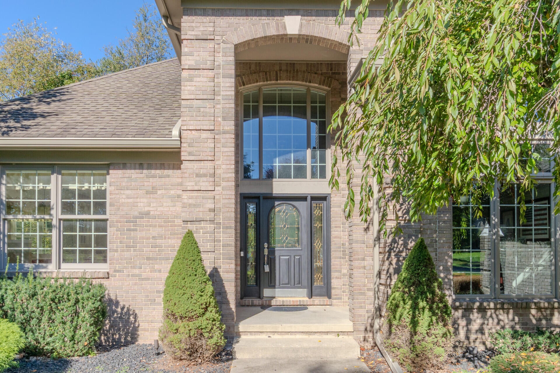 4581 Old Oak Court