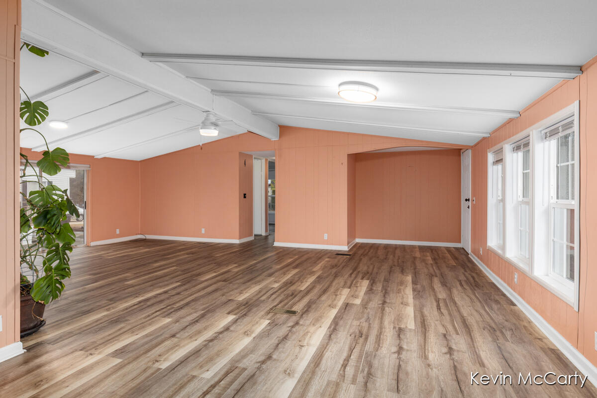 3421 Pullman Court SE