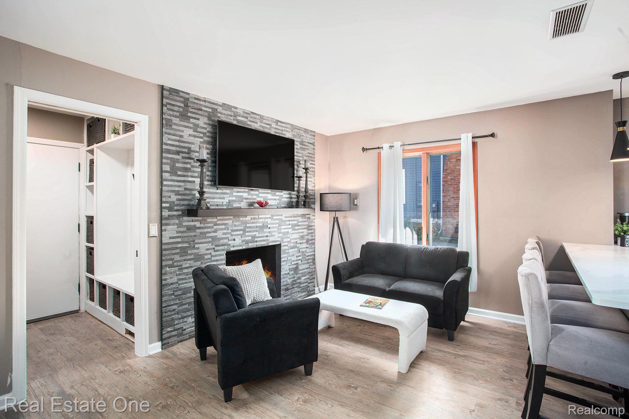 608 Parkdale