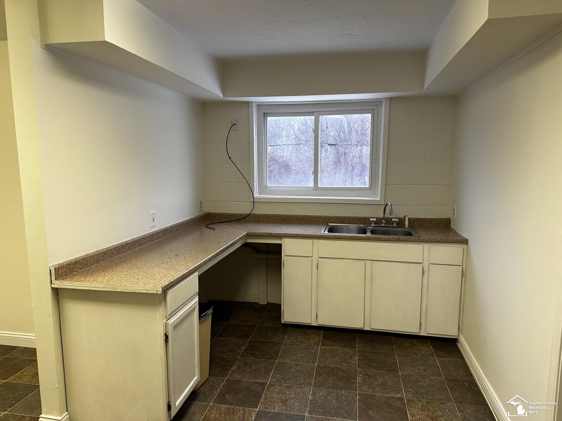 8736 SWAN CREEK Road