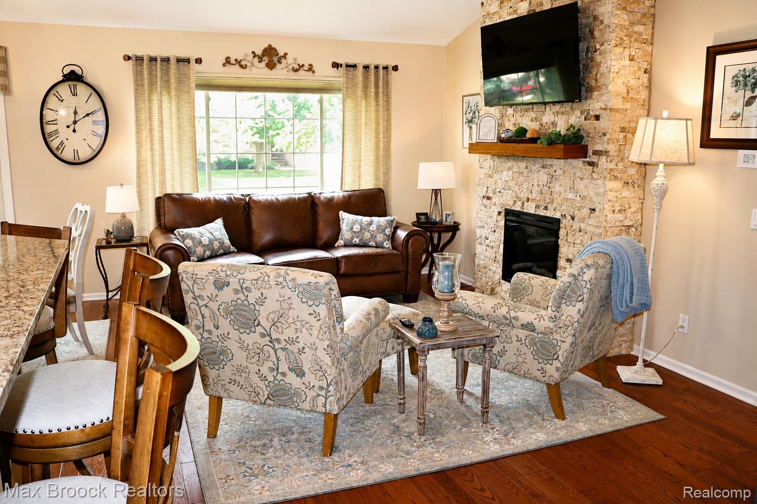 22205 Quail Run Circle