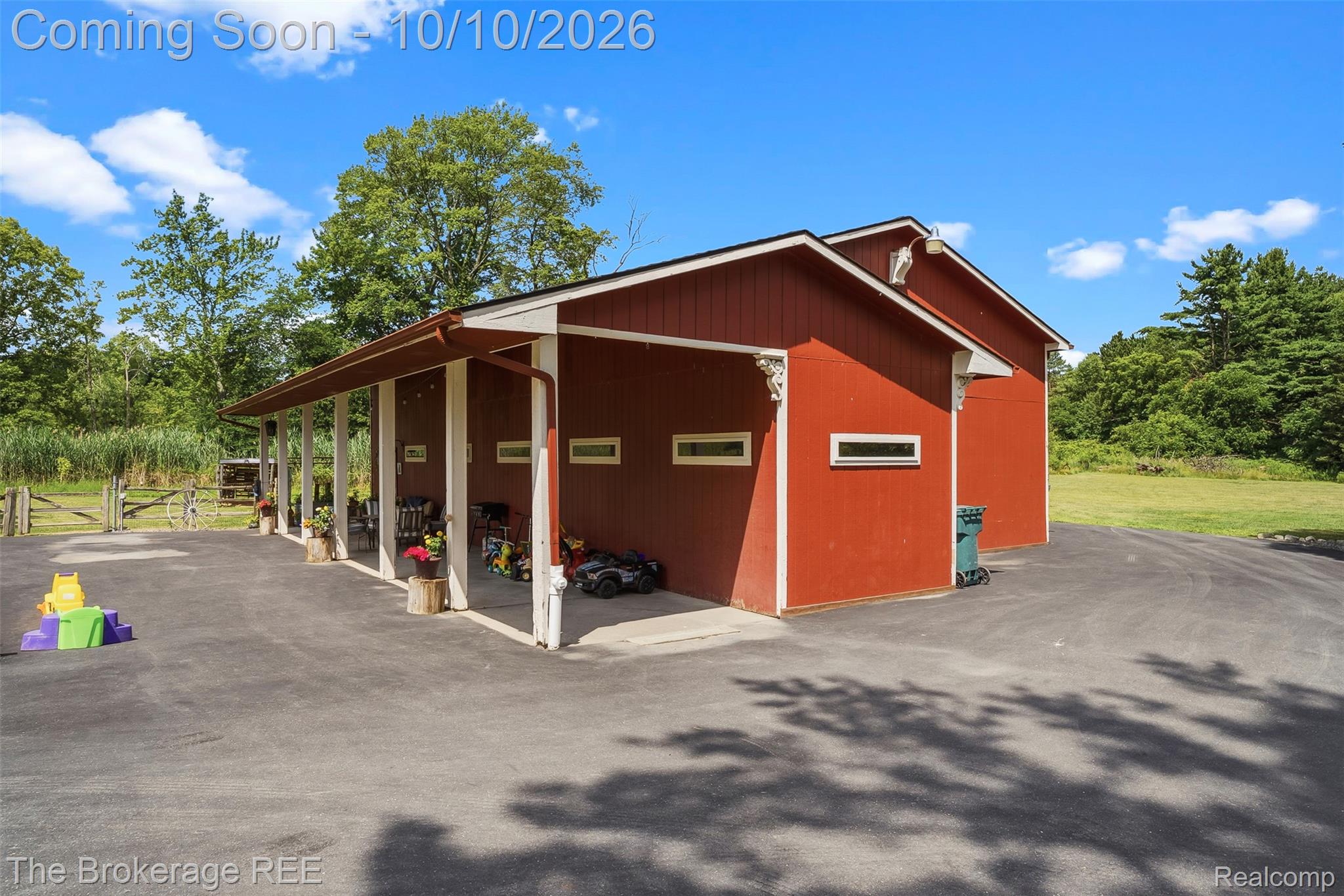 1570 E Rose Center Road